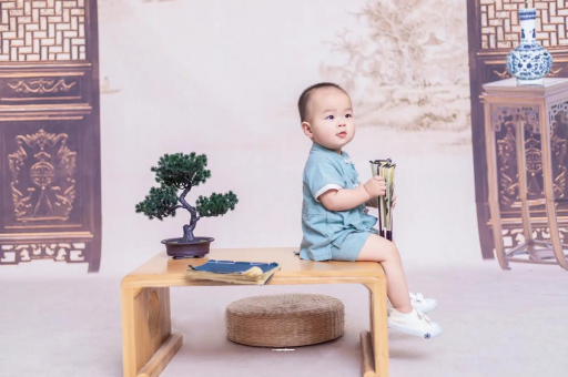 玉林宝宝吃迷糊奶如何纠正